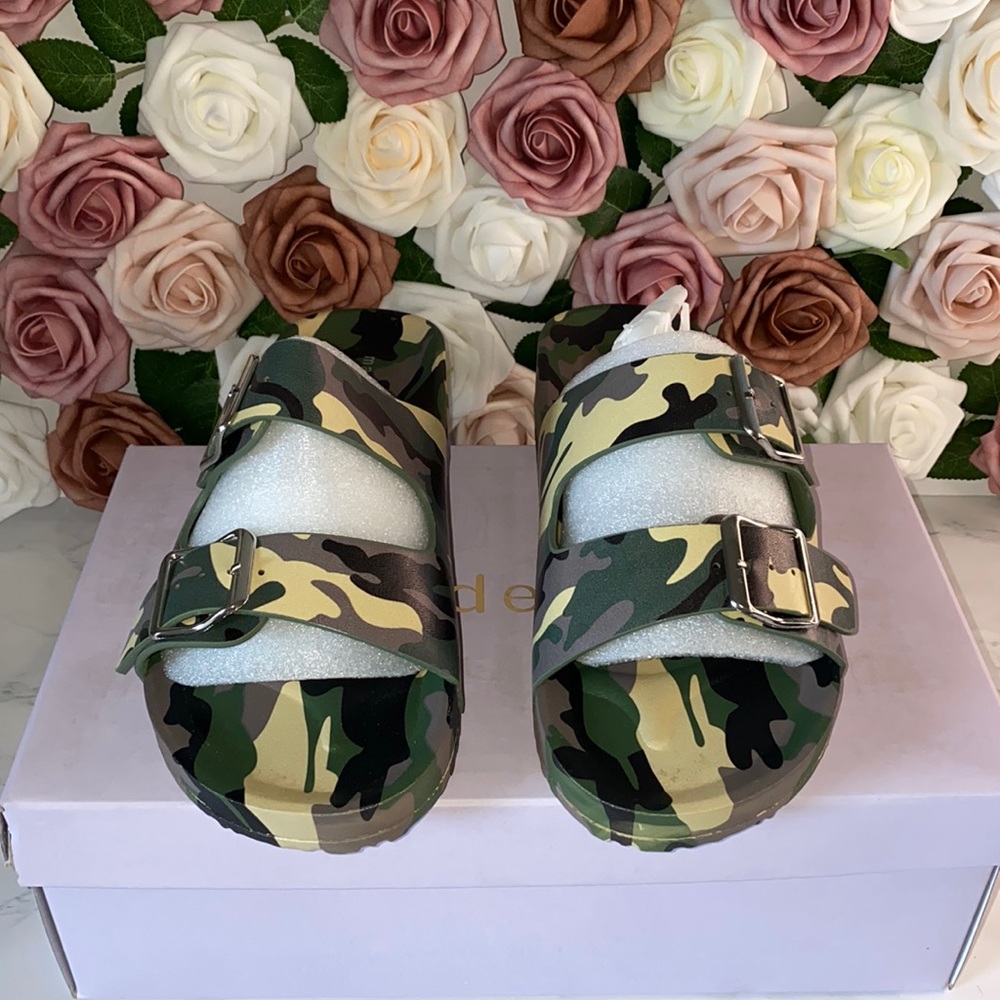 Madden Girl Camouflage Sandal